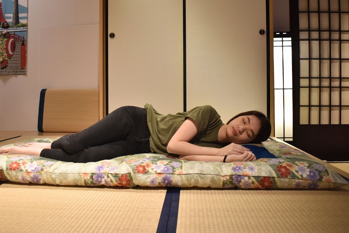 Sleeping on SHikibuton