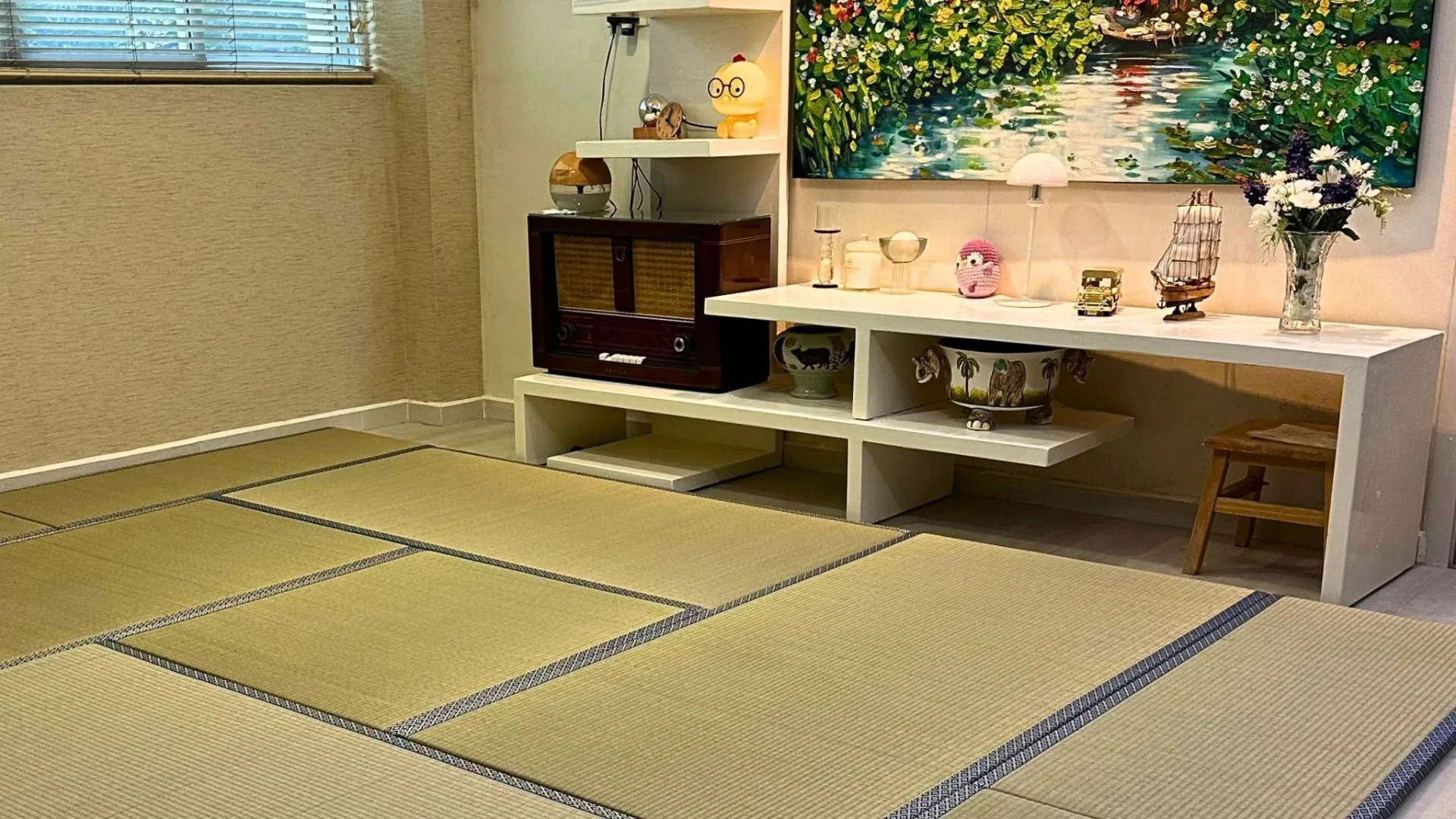 Tatami room